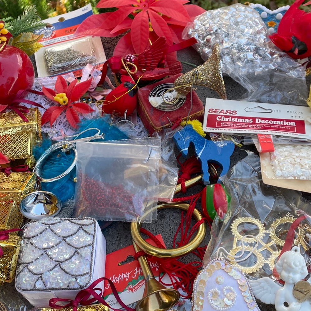 Vintage Holiday Crafting Item